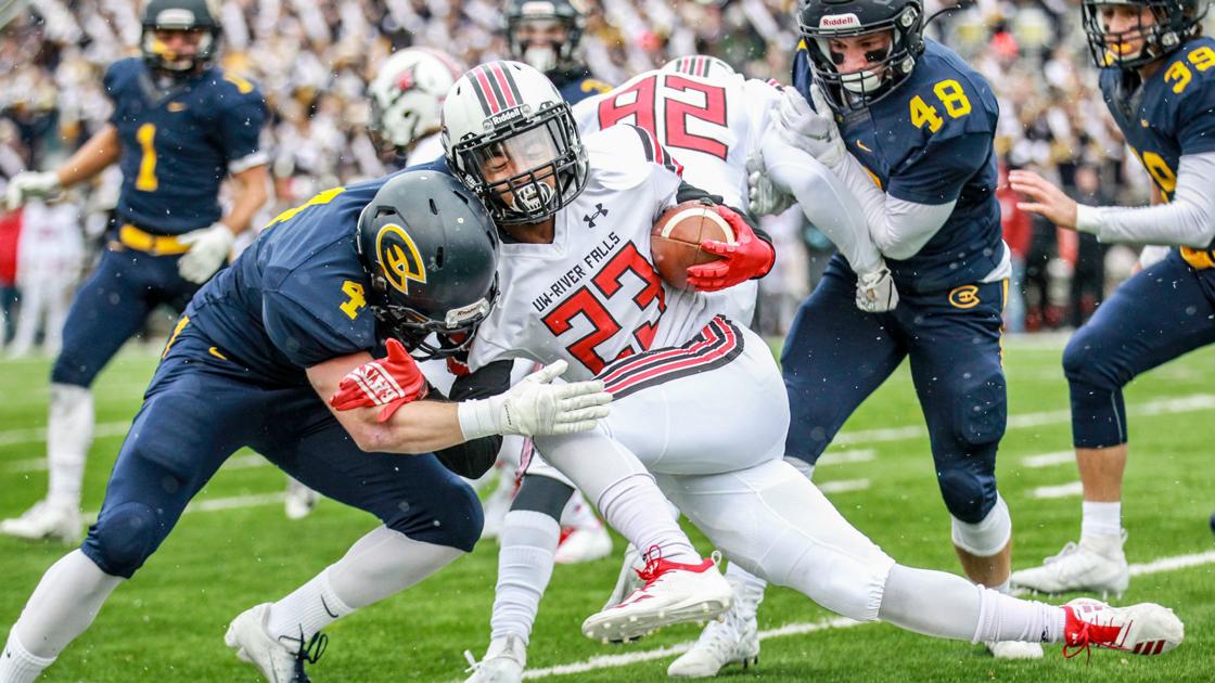 Blugolds Football Gameday Uw Eau Claire At Uw Oshkosh Sports