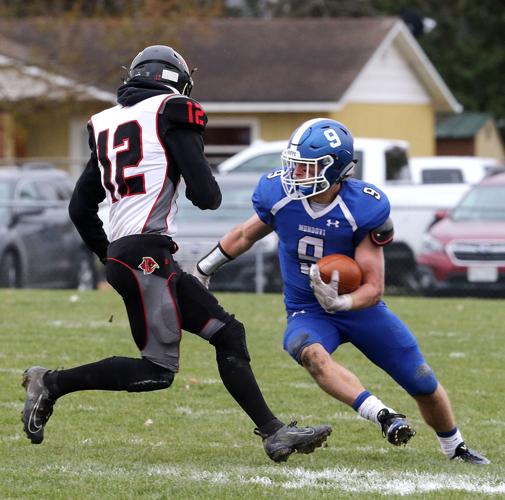 Prep football Regis vs. Mondovi brings family connections, new