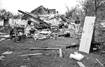 wisconsin tornado 1958 tornadoes colfax damage leadertelegram destructive recently rare been ravaged survey homes area after