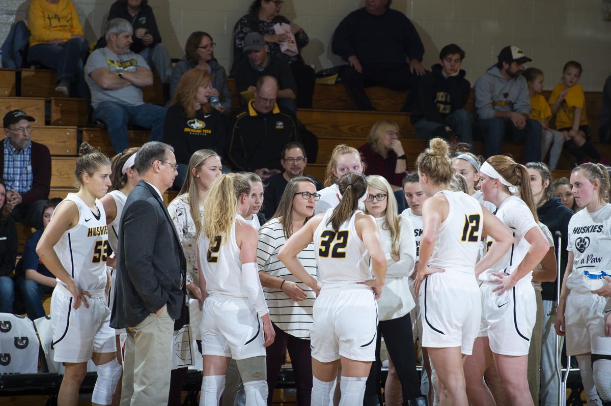 College Basketball Durand Grad Hoyt Finding Her Footing As