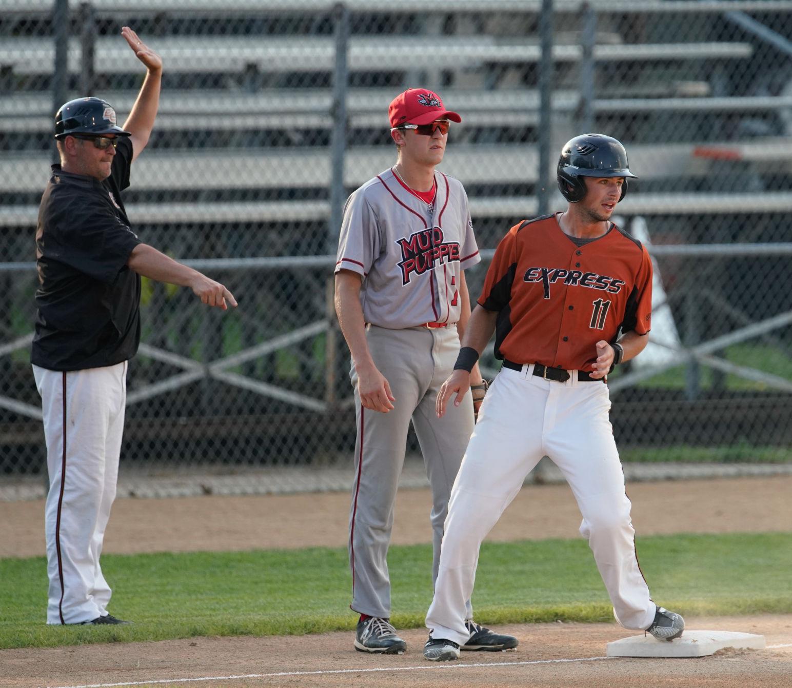 Minnesota Mud Puppies at Eau Claire Express baseball