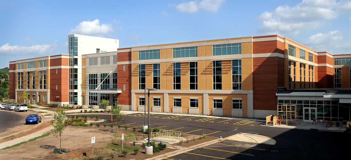 Advocates Are Calling For Mass Covid 19 Testing In The Eau Claire County Jail Covid 19 Leadertelegram Com
