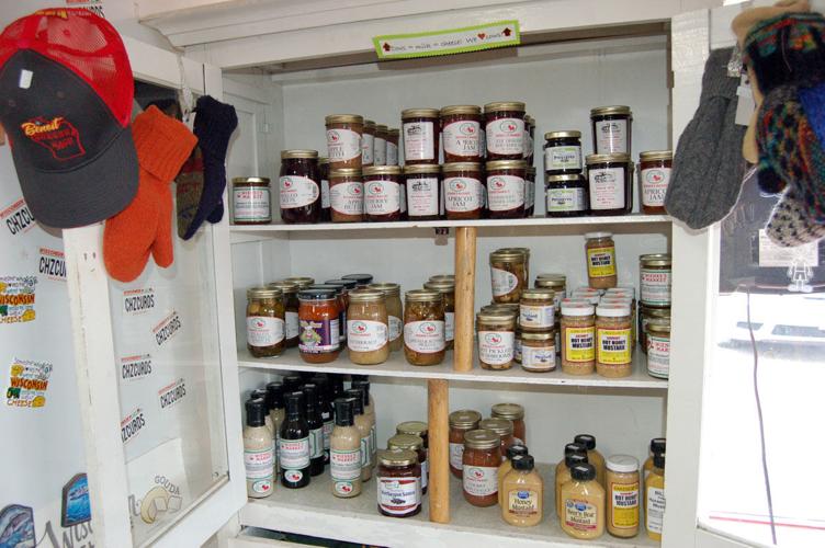 Cheeselovers from far and wide head to Benoit Dairy