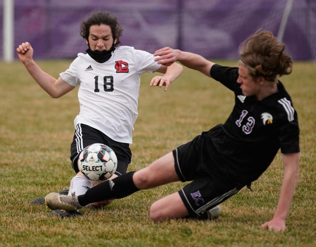Photo gallery La Crosse Central at Eau Claire Memorial boys soccer