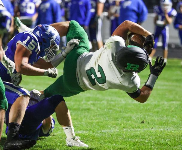 Photo gallery Regis at Mondovi football Sports