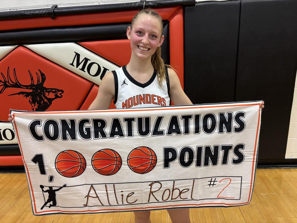 Elk Mound's Robel scores 1,000th career point Sports