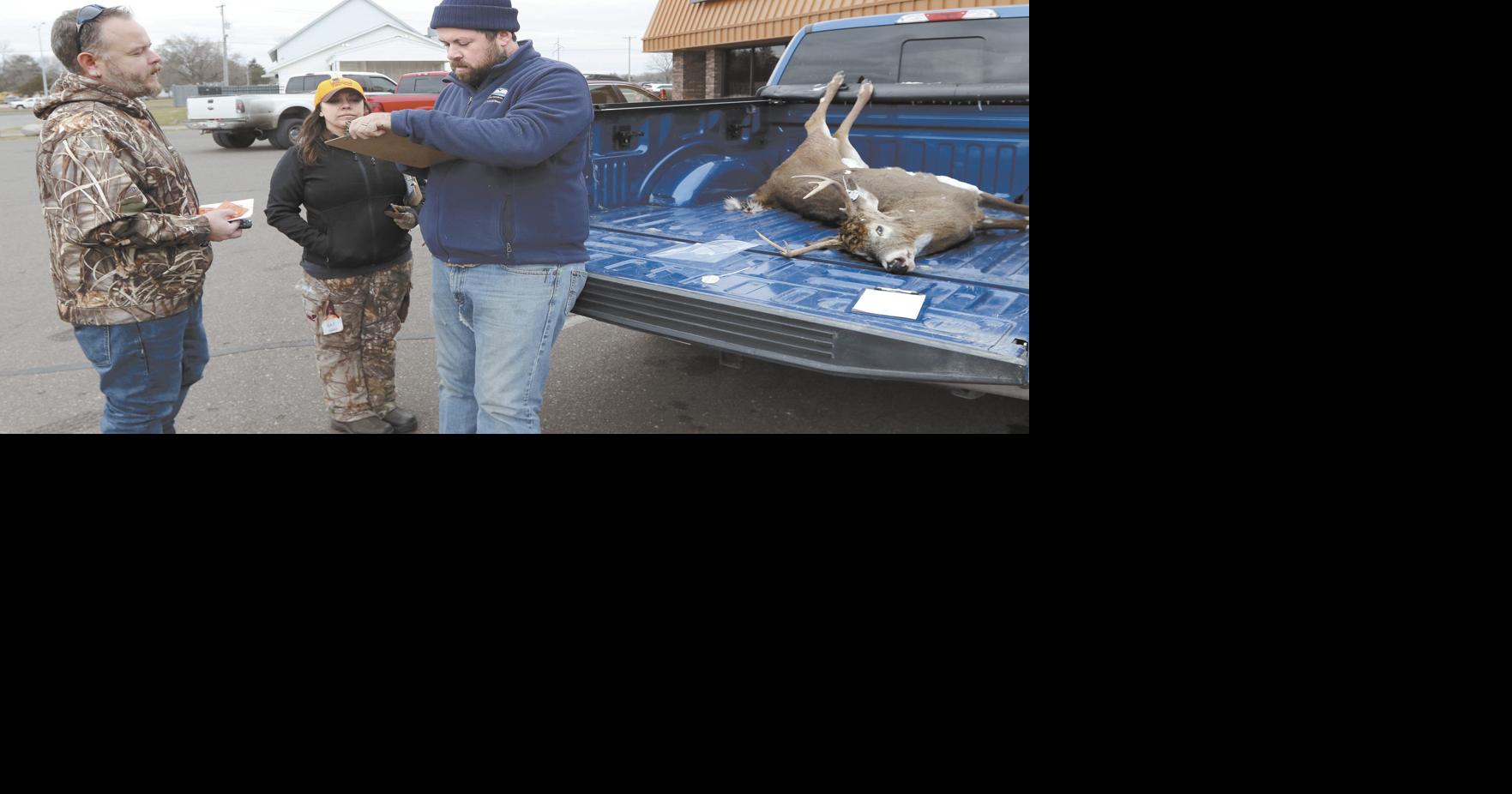 Advisory group recommends mandatory CWD testing | Front Page ...