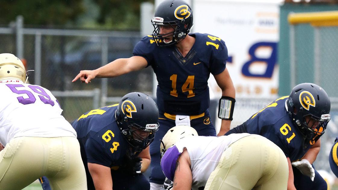 College Football With Upset In Rearview Uwec S Focus Turns To