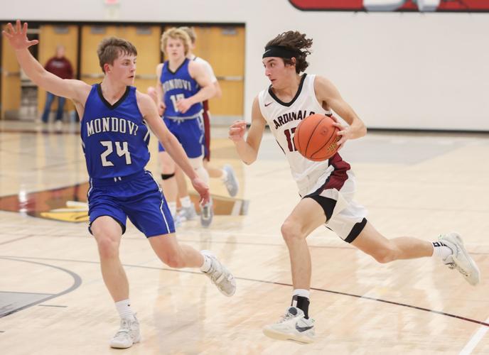 Photo gallery Mondovi at Spring Valley boys basketball Sports
