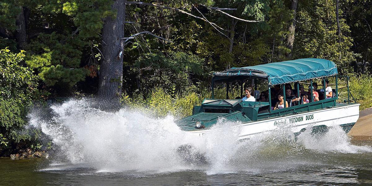 Tragic Fishing Accident In Lake Geneva >> Variety Of Boat Tours Are Available On Several Of Wisconsin S Rivers Tragic Fishing Accident In Lake Geneva >> Variety Of Boat Tours Are Available On Several Of Wisconsin S Rivers