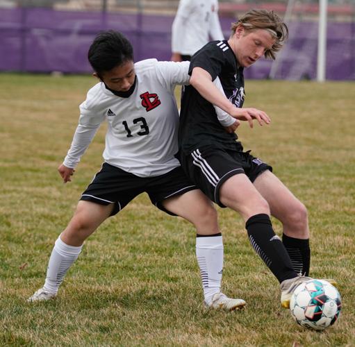 Photo gallery La Crosse Central at Eau Claire Memorial boys soccer