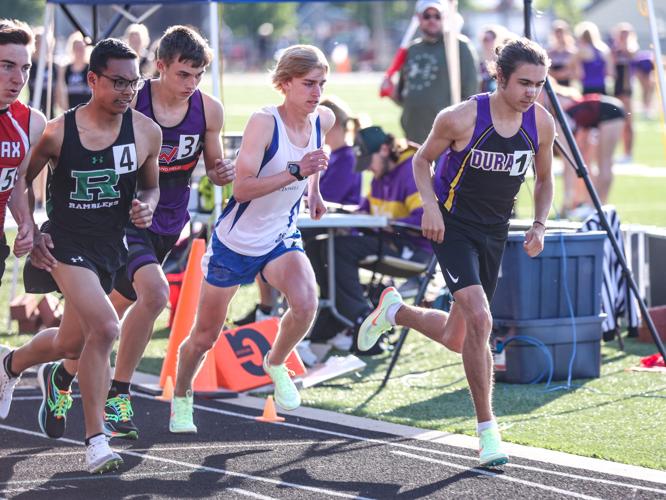 Photo gallery Division 3 track and field regionals at Durand Sports