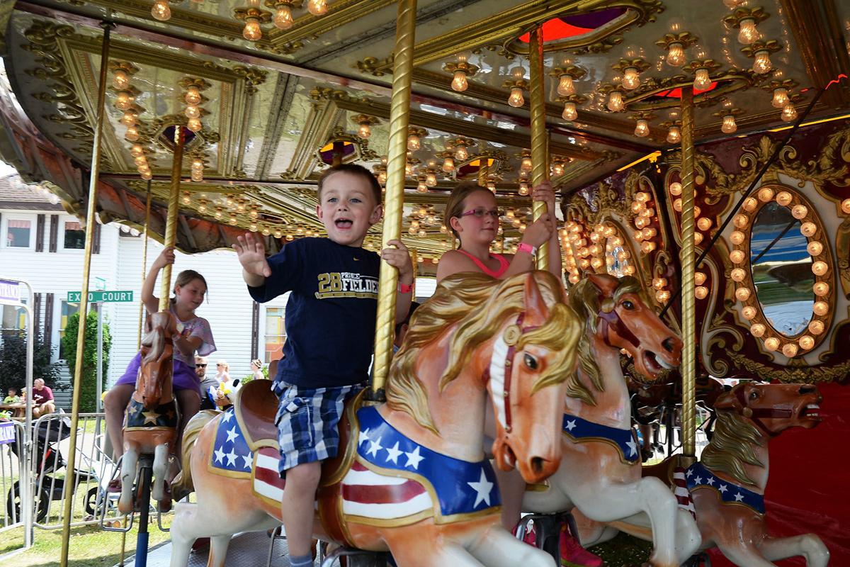 It’s a gas Antique engines, weather both get raves at Chippewa Falls