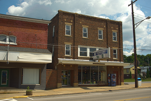 Klingensmith's Drug Stores -- An altogether more expansive form of care ...