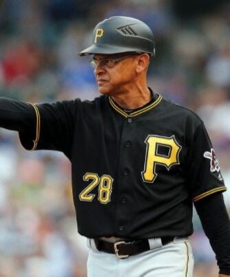 Mets close to adding Joey Cora to Buck Showalter's staff