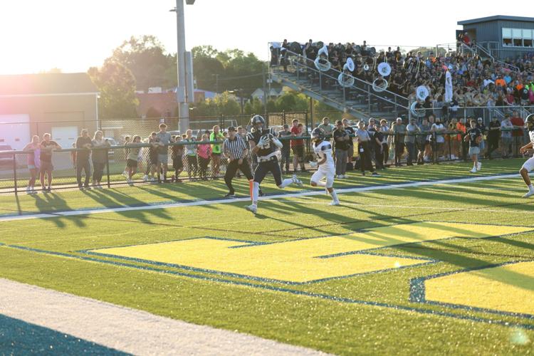 Week 1 High School Football Recap Freeport, Leechburg cruise to blowout wins while River Hawks