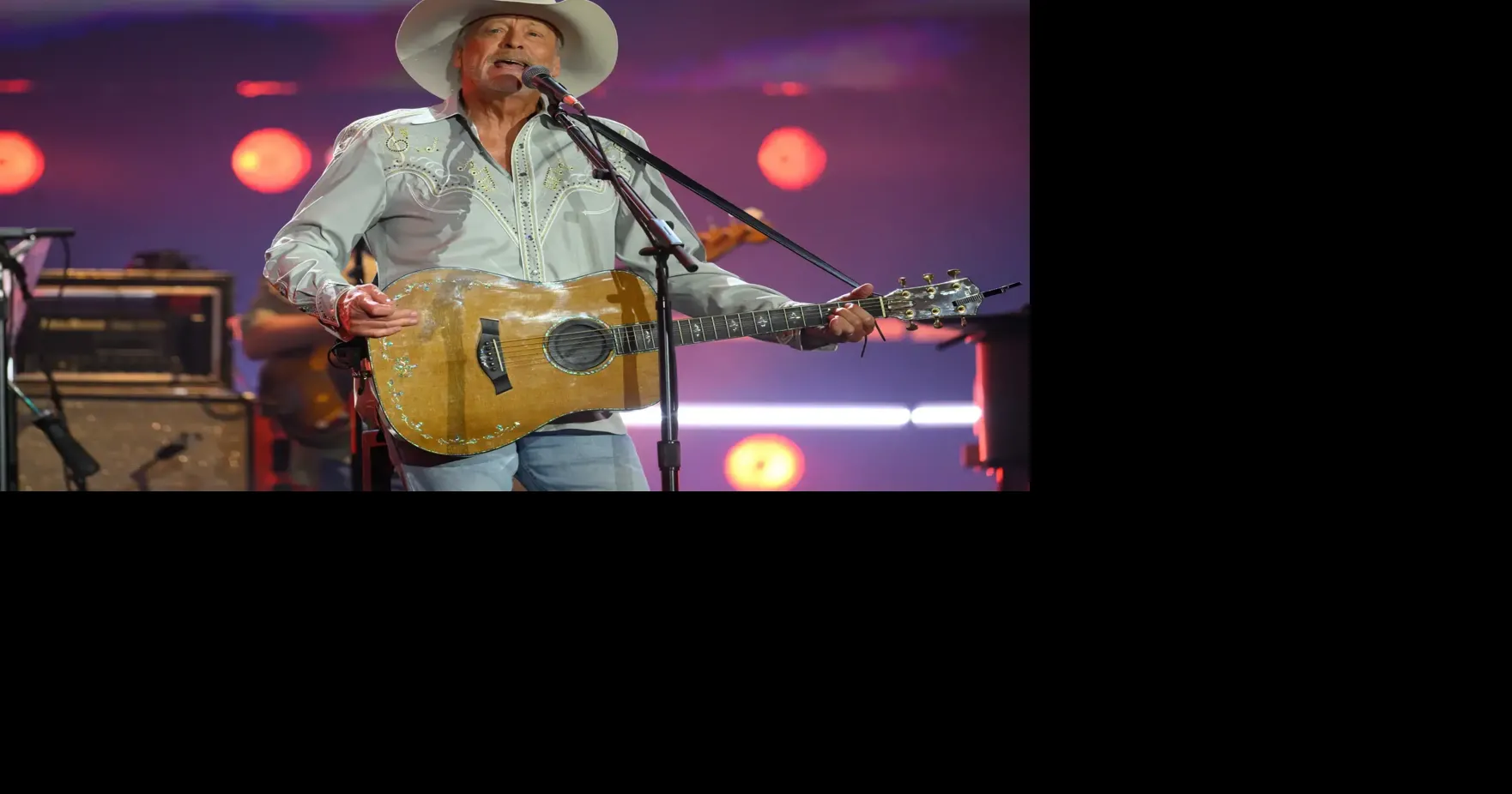 Inside country legend Alan Jackson’s triumphant finale concert