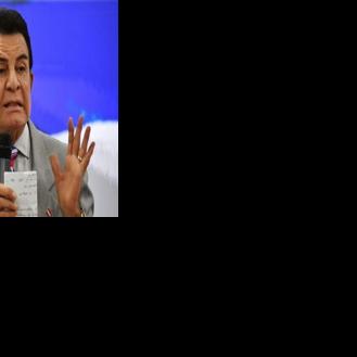 Honduran presidential candidate decries vote 'theft' in race against Trump-backed rival