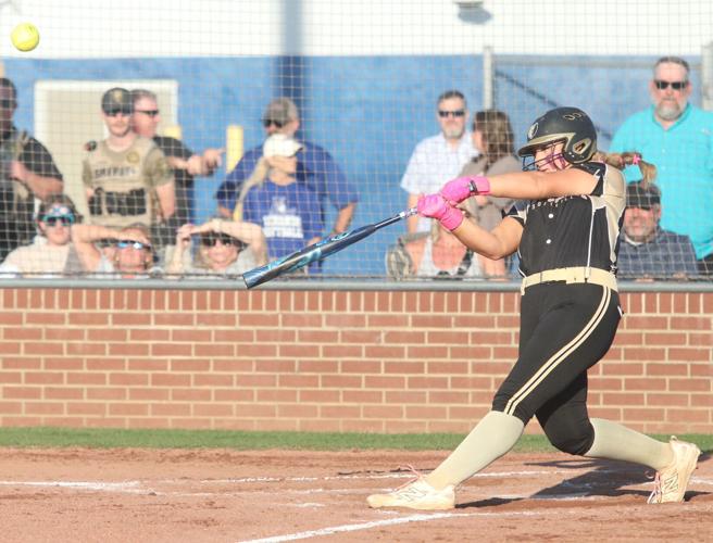 Lady Bears overpower, run-rule �첥��Ƶ