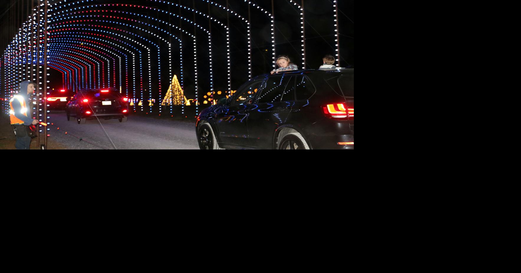 Driving through a winter wonderland the Dancing Lights of Christmas