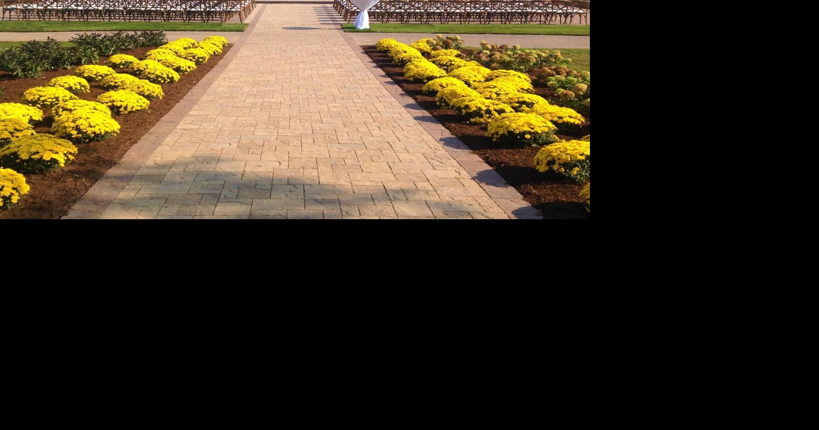 Vows With a View: Lake Geneva Is the Midwest’s New Wedding Hotspot