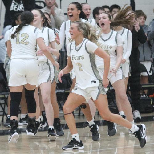 Osborne’s late basket lifts Lady Bears past Lebanon