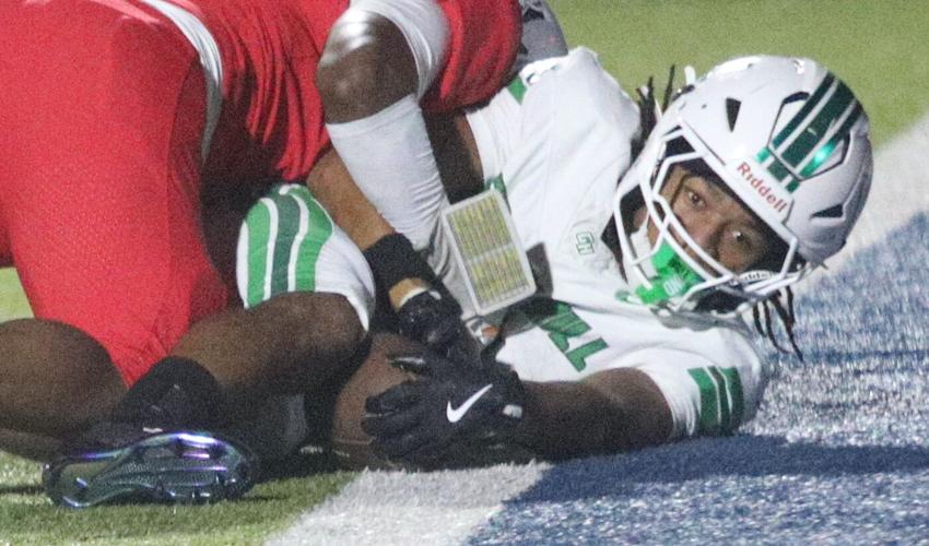 Oakland overtakes Green Hill in fourth qtr.