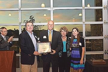 Sumner County receives Local Government Award at annual meeting