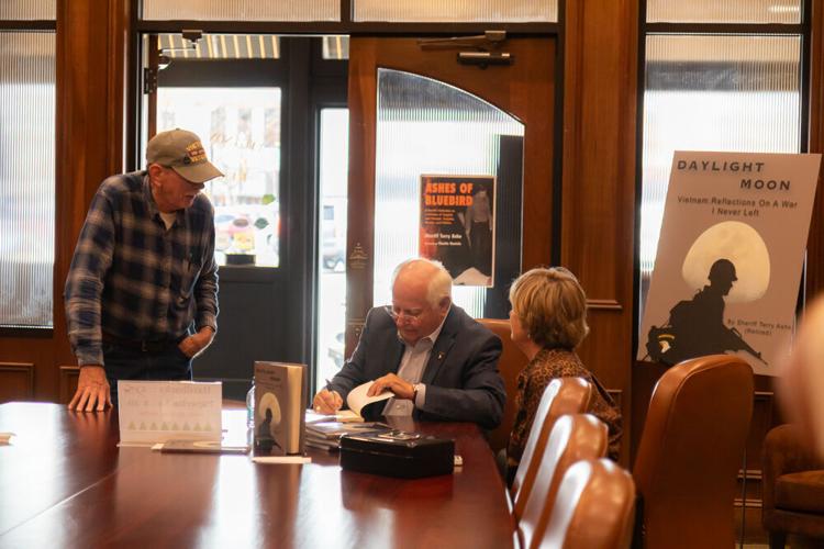 Terry Ashe signing 2