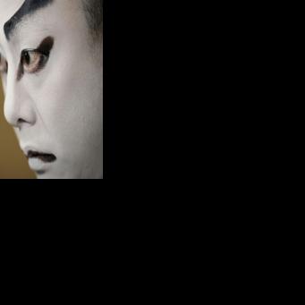 'Dancing in their hands': Japan wig masters set stage alive