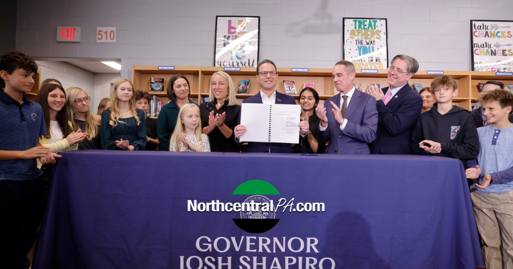 Gov. Shapiro signs bell-to-bell school cell phone ban into law ...
