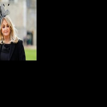 Welsh singer Bonnie Tyler 'recuperating' after emergency surgery in Portugal