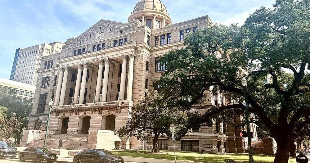 Houston fails to have employee collision suit dismissed