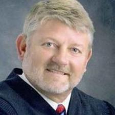 Alton Memorial can t be sued for obese man s fall off gurney Madison