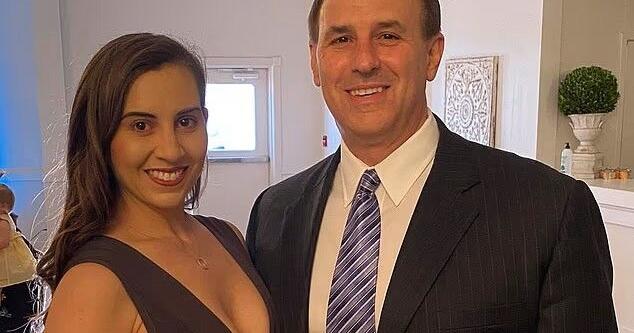 Judge sets retrial in staged wreck scheme murder case
