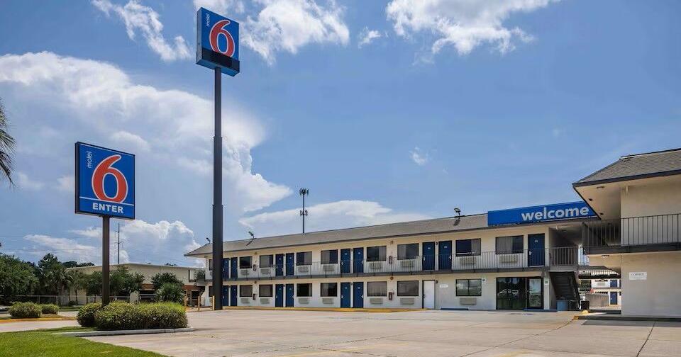 Louisiana woman claims Motel 6 firing was retaliatory