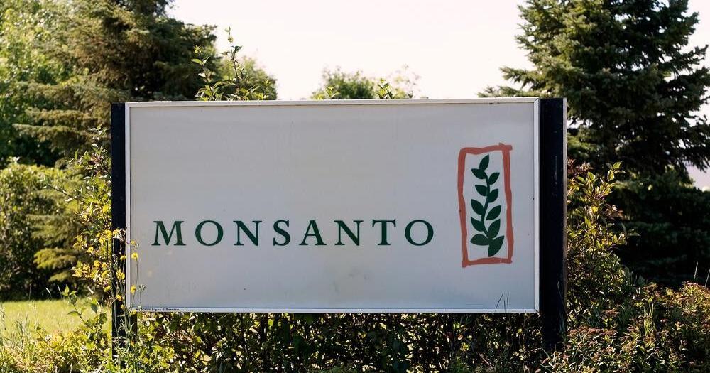 Judge keeps Monsanto PCB cost-recovery suit in federal court