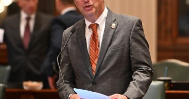 IL lawmaker intros bill to regulate third-party lawsuit investing