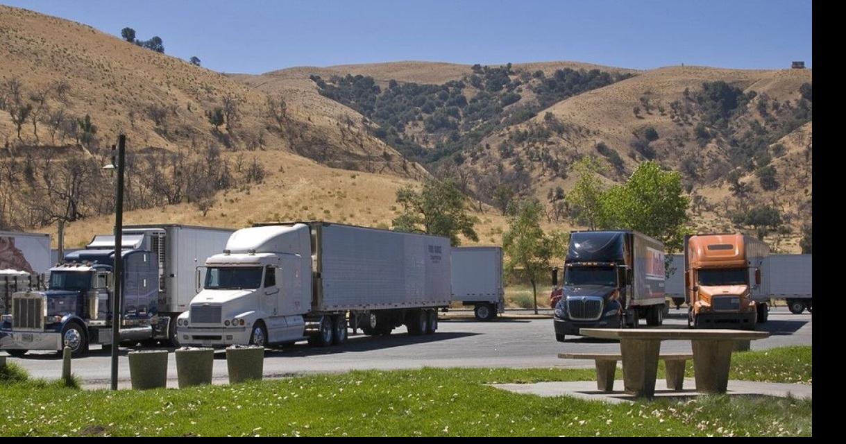 Judge won’t force CA DMV to issue immigrant trucker CDLs