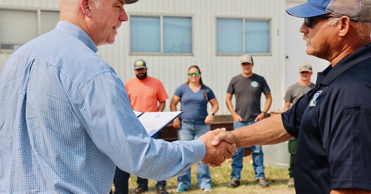 Pyrah receives Governor's Outstanding Service Award | News ...