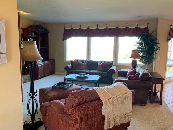 022022-owh-liv-whitehouse-p11