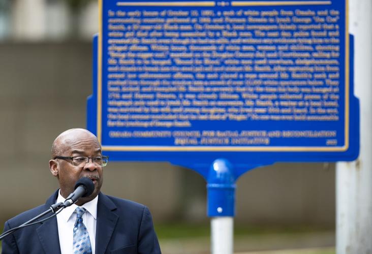 100822-owh-new-marker-em05