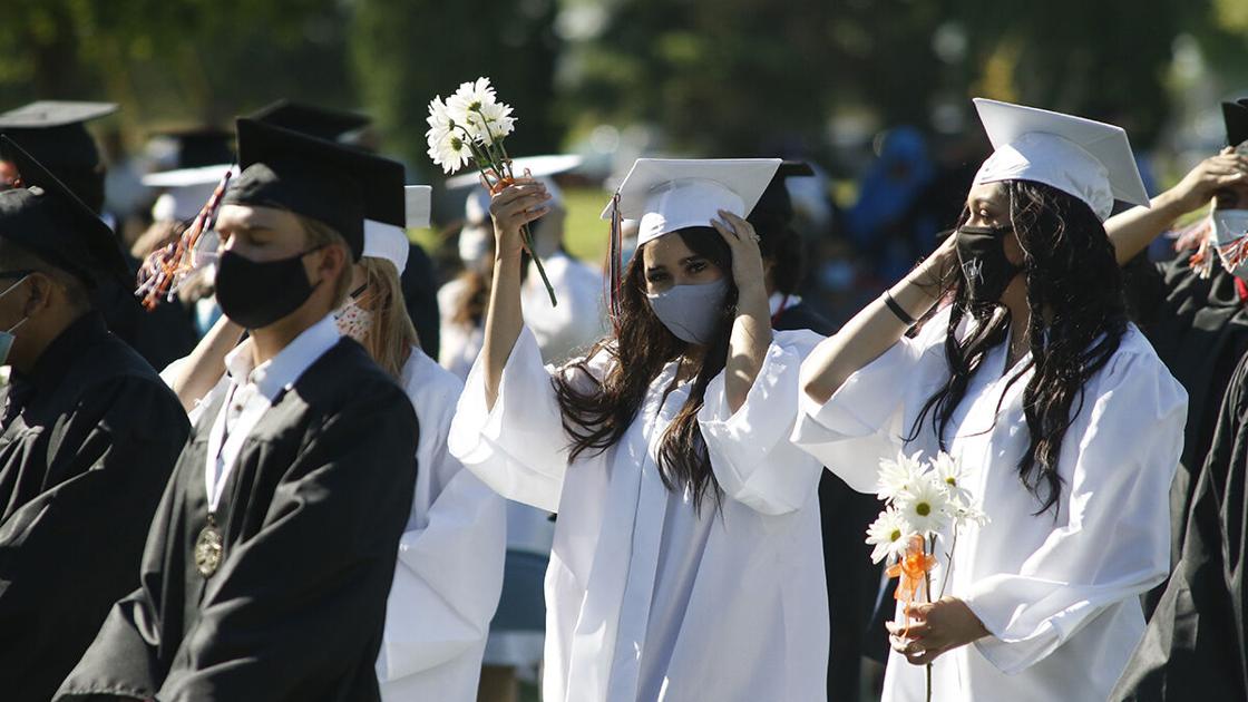 Lexington Public Schools Sets Plans For 2021 Graduation Latest Headlines Lexch Com Naylor High Graduation Date 2022
