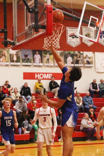 Overton defeats Pleasanton