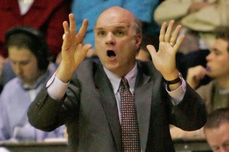 Phil Martelli led St. Joe's to go 26-7 and advanced to the Sweet 16 in 1996-97.