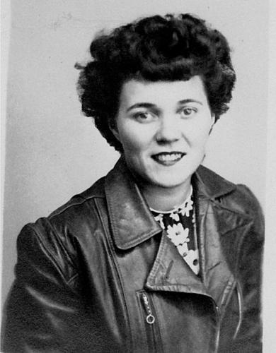 Jennifer McMullen, shown in a 1944 photo, was a riveter at Lockheed during World War II.