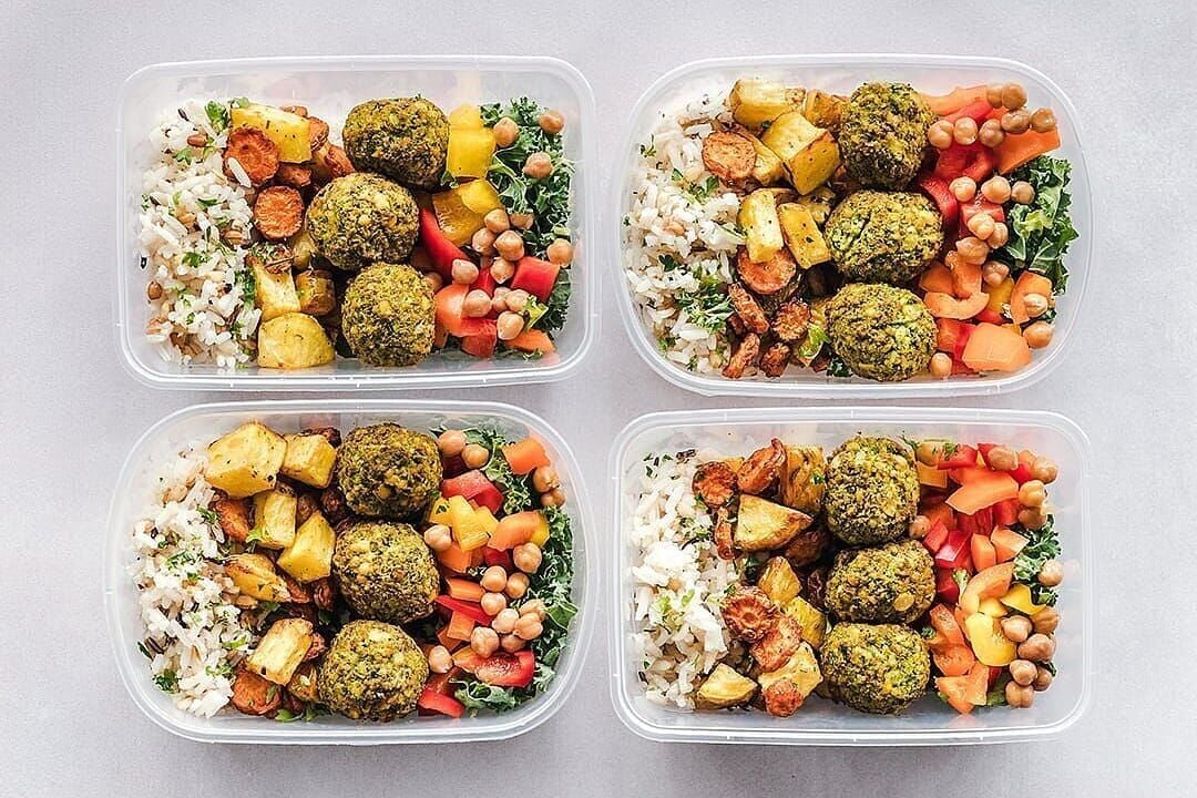 When healthy eating meets a busy schedule: The search for nutrition that fits real life