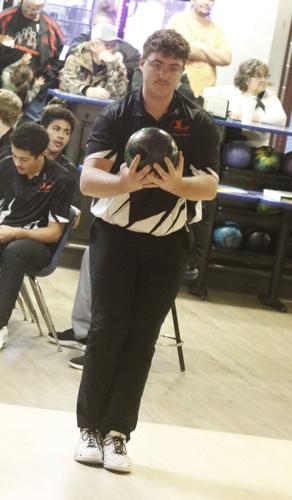 122124-lex-sports-bowling-lex-p3