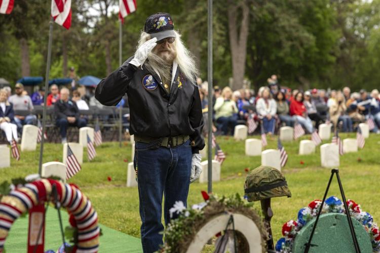 'Never forgotten': Memorial Day observance in Lincoln's Wyuka Cemetery honors veterans