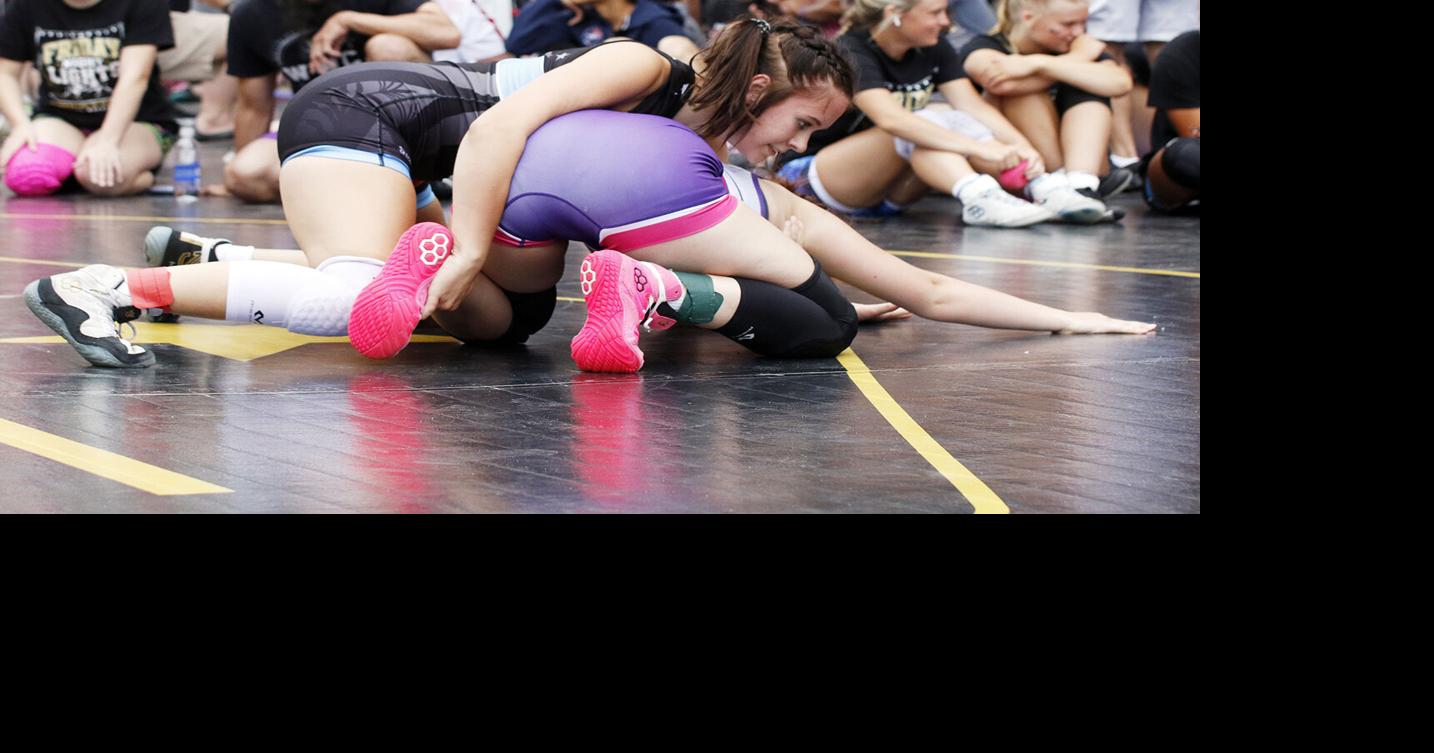 Local youth wrestle under the lights in Grand Island